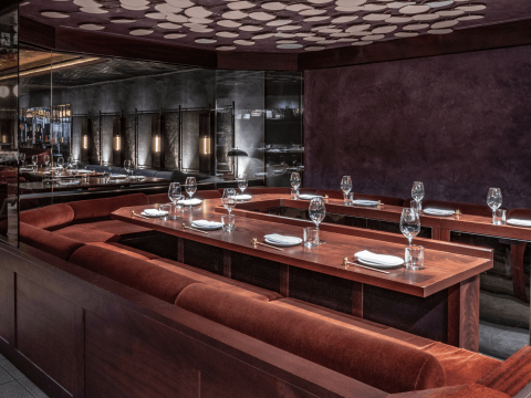 GRR LC MAYFAIR DECEMBER 2023 INTERIORS KITCHEN TABLE SIM 11 hktqtg.280624